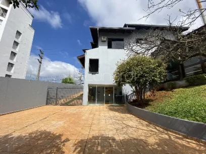 Casa com 3 Dormitórios - Miniatura - Lunardi Imóveis