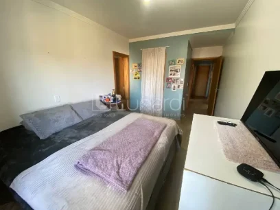 Casa com 3 Dormitórios - Miniatura - Lunardi Imóveis