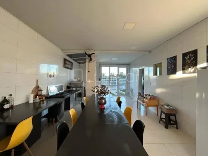 Casa com 2 Dormitórios - Miniatura - Lunardi Imóveis