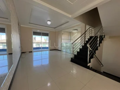 Casa com 3 Dormitórios - Miniatura - Lunardi Imóveis