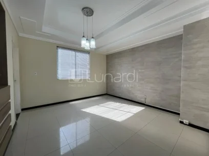 Casa com 3 Dormitórios - Miniatura - Lunardi Imóveis