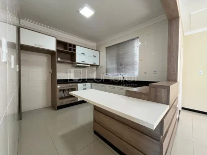 Casa com 3 Dormitórios - Miniatura - Lunardi Imóveis