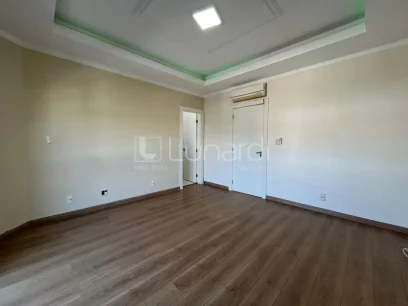 Casa com 3 Dormitórios - Miniatura - Lunardi Imóveis