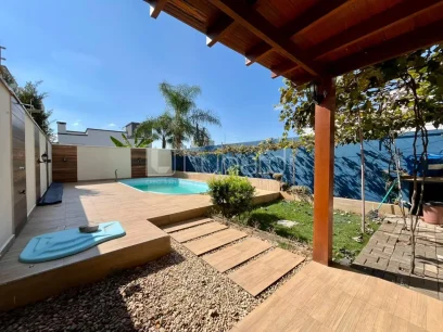 Casa com 3 Dormitórios - Miniatura - Lunardi Imóveis