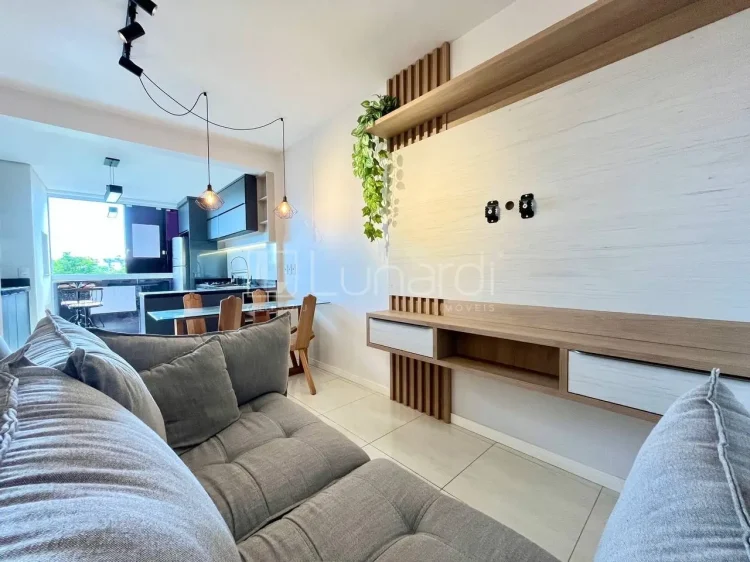 Apartamento com 2 Dormitórios - Lunardi Imóveis