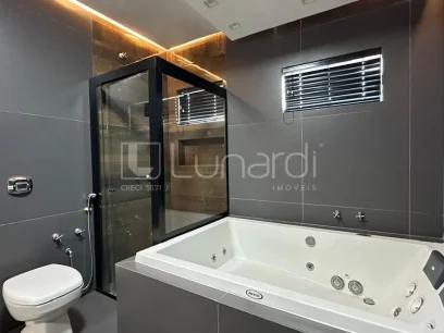 Casa com 4 Dormitórios - Miniatura - Lunardi Imóveis