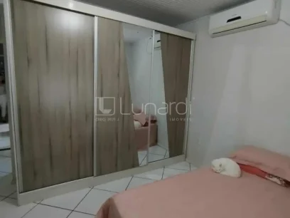 Casa com 3 Dormitórios - Miniatura - Lunardi Imóveis