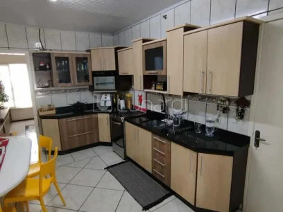 Casa com 3 Dormitórios - Miniatura - Lunardi Imóveis