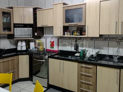 Casa com 3 Dormitórios - Miniatura - Lunardi Imóveis