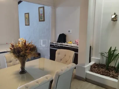 Casa com 3 Dormitórios - Miniatura - Lunardi Imóveis