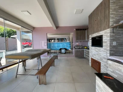 Casa com 3 Dormitórios - Miniatura - Lunardi Imóveis