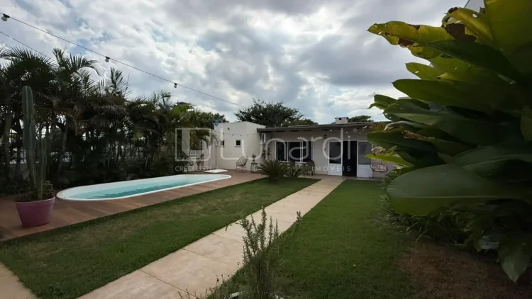 Casa com 3 Suítes - Lunardi Imóveis
