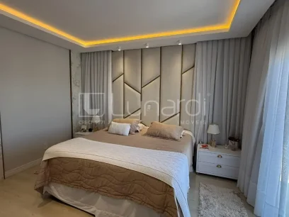 Casa com 3 Dormitórios - Miniatura - Lunardi Imóveis