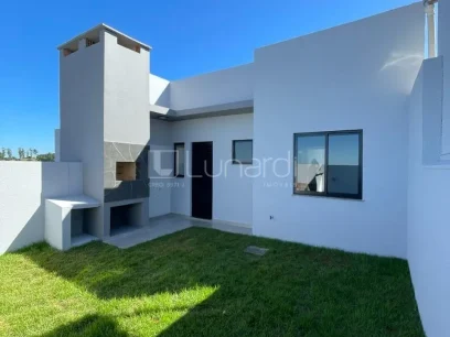Casa com 2 Dormitórios - Miniatura - Lunardi Imóveis