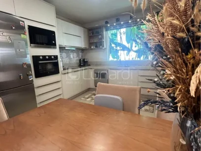 Casa com 3 Dormitórios - Miniatura - Lunardi Imóveis