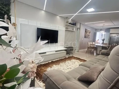 Casa com 3 Dormitórios - Miniatura - Lunardi Imóveis