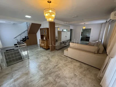 Casa com 5 Dormitórios - Miniatura - Lunardi Imóveis