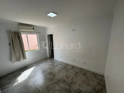 Casa com 5 Dormitórios - Miniatura - Lunardi Imóveis