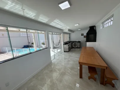 Casa com 5 Dormitórios - Miniatura - Lunardi Imóveis