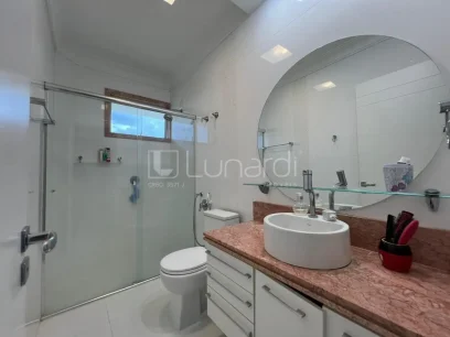 Casa em Condomínio com 3 Suítes - Miniatura - Lunardi Imóveis