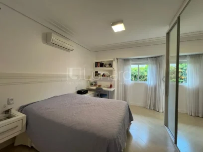 Casa em Condomínio com 3 Suítes - Miniatura - Lunardi Imóveis