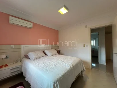 Casa em Condomínio com 3 Suítes - Miniatura - Lunardi Imóveis