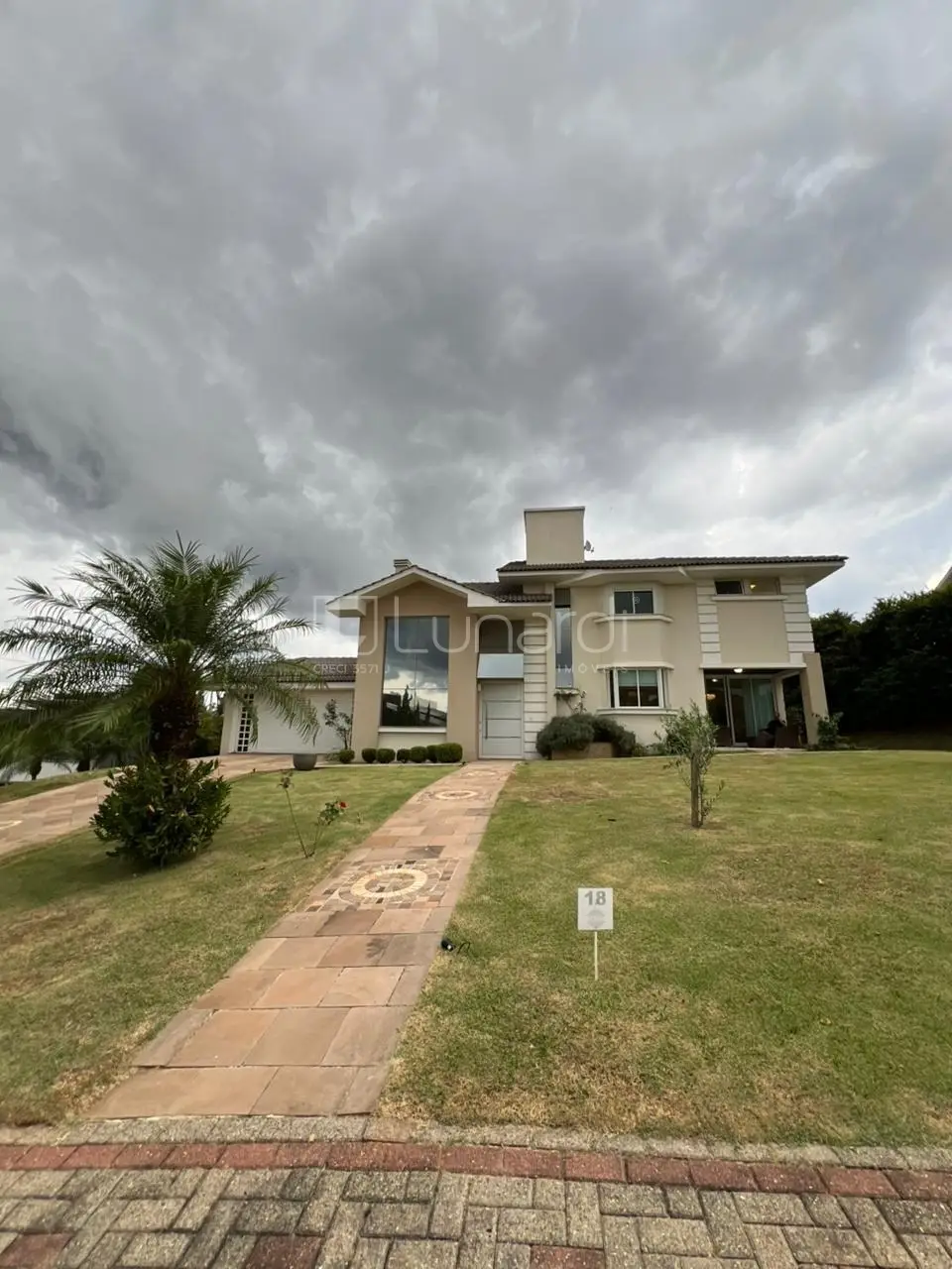 Casa em Condomínio com 3 Suítes - Lunardi Imóveis