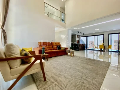 Casa com 4 Dormitórios - Miniatura - Lunardi Imóveis