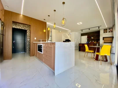 Casa com 4 Dormitórios - Miniatura - Lunardi Imóveis