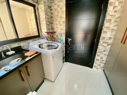 Casa com 4 Dormitórios - Miniatura - Lunardi Imóveis