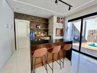 Casa com 4 Dormitórios - Miniatura - Lunardi Imóveis