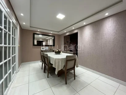 Casa com 4 Dormitórios - Miniatura - Lunardi Imóveis