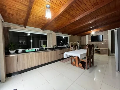 Casa com 4 Dormitórios - Miniatura - Lunardi Imóveis