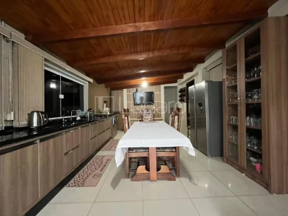 Casa com 4 Dormitórios - Miniatura - Lunardi Imóveis