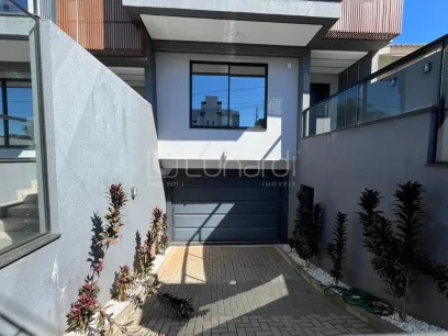 Casa com 3 Dormitórios - Miniatura - Lunardi Imóveis