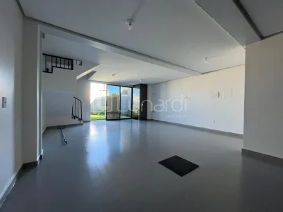 Casa com 3 Dormitórios - Miniatura - Lunardi Imóveis