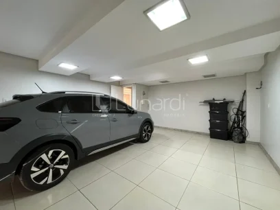 Casa com 3 Dormitórios - Miniatura - Lunardi Imóveis