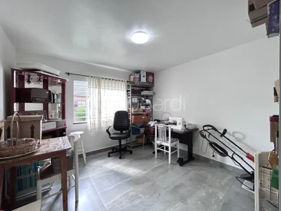 Casa com 3 Dormitórios - Miniatura - Lunardi Imóveis