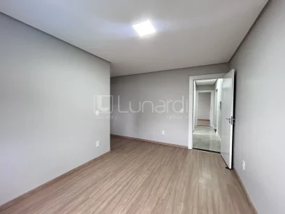 Casa com 3 Dormitórios - Miniatura - Lunardi Imóveis