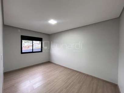 Casa com 3 Dormitórios - Miniatura - Lunardi Imóveis