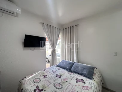 Casa com 2 Dormitórios - Miniatura - Lunardi Imóveis