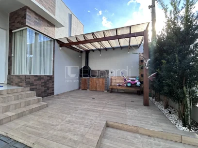 Casa com 2 Dormitórios - Miniatura - Lunardi Imóveis