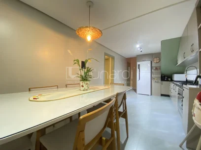 Sobrado com 3 Dormitórios - Miniatura - Lunardi Imóveis