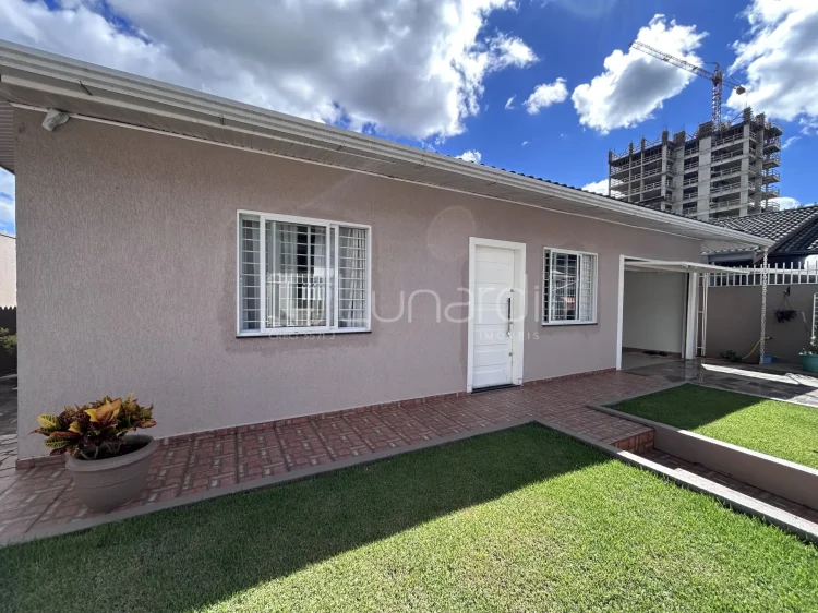 Casa com 3 Dormitórios - Lunardi Imóveis