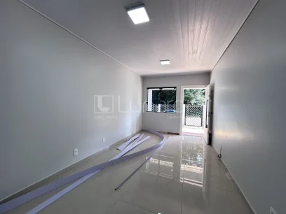 Casa com 3 Dormitórios - Miniatura - Lunardi Imóveis