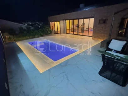 Casa com 4 Dormitórios - Miniatura - Lunardi Imóveis