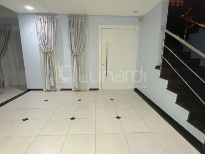 Casa com 4 Dormitórios - Miniatura - Lunardi Imóveis