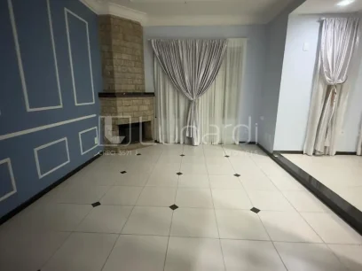 Casa com 4 Dormitórios - Miniatura - Lunardi Imóveis