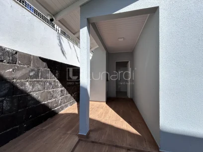 Casa com 3 Dormitórios - Miniatura - Lunardi Imóveis