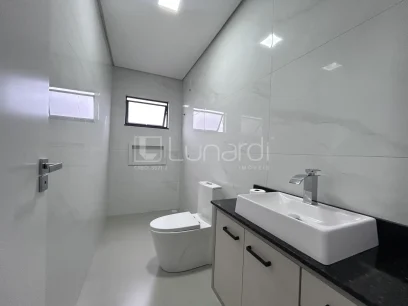 Casa com 3 Dormitórios - Miniatura - Lunardi Imóveis